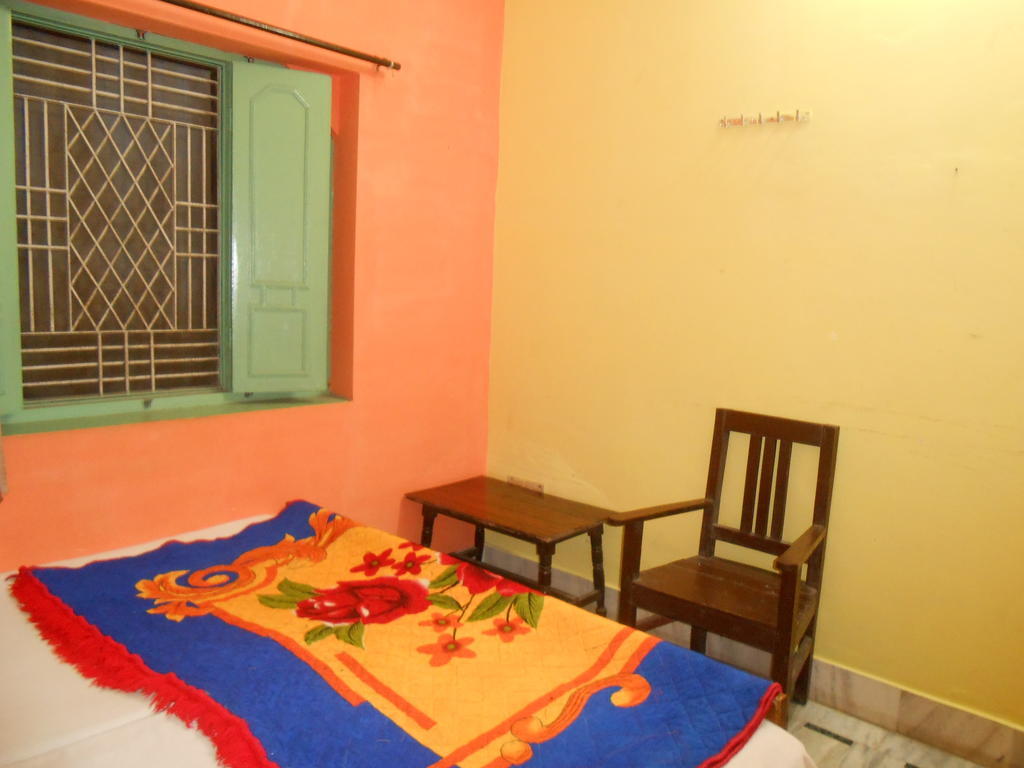 Elvis Guest House Varanasi Luaran gambar